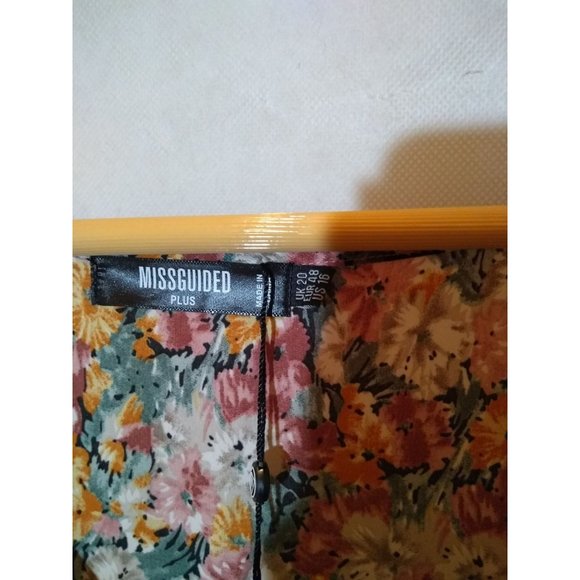 NWT Missguided Women's Multicolor Floral Print Half Sleeve Shift Dress Size 16 - Picture 6 of 7